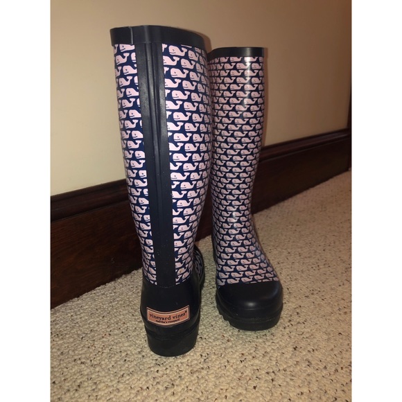 Vineyard Vines boots - Picture 3 of 8